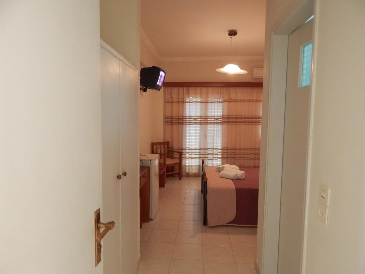 เปตรา เนรา Hotel เปริสซา ภายนอก รูปภาพ